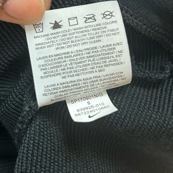 Nike sweatshirt - Picture 7 of 7